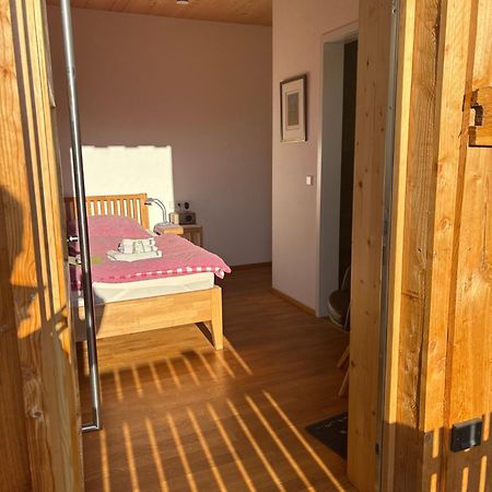 Uebernachtung Beim Bio-Metzger "Zimmer Rosl" Mössingen Buitenkant foto
